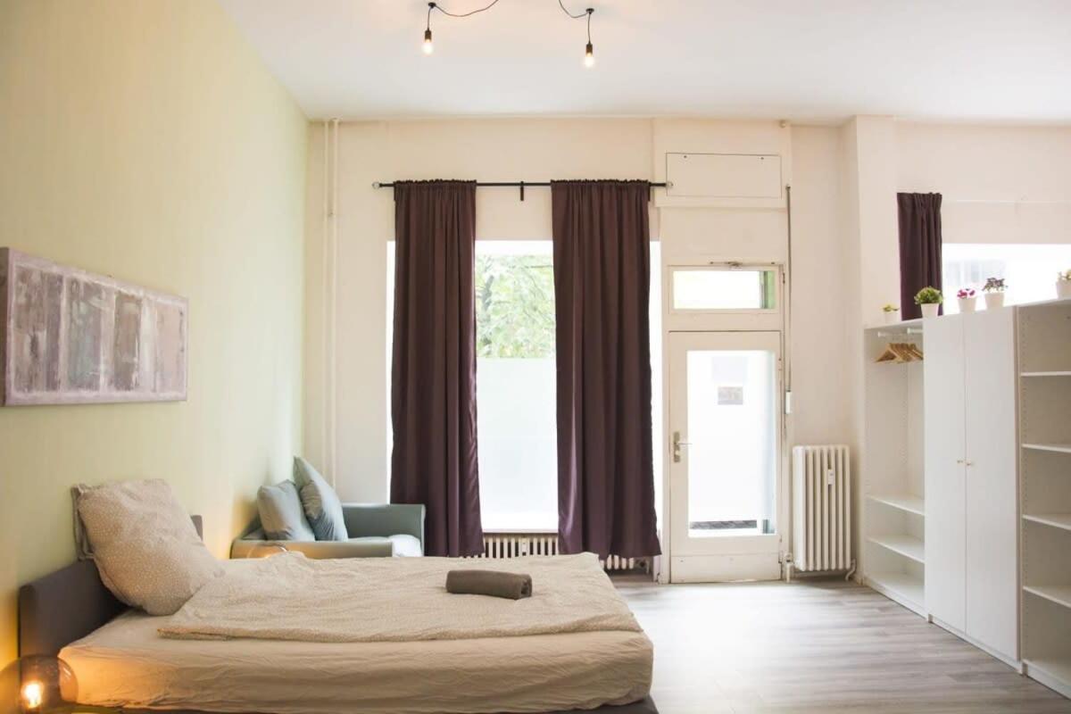 Family Apartment Moabit Berlim Exterior foto