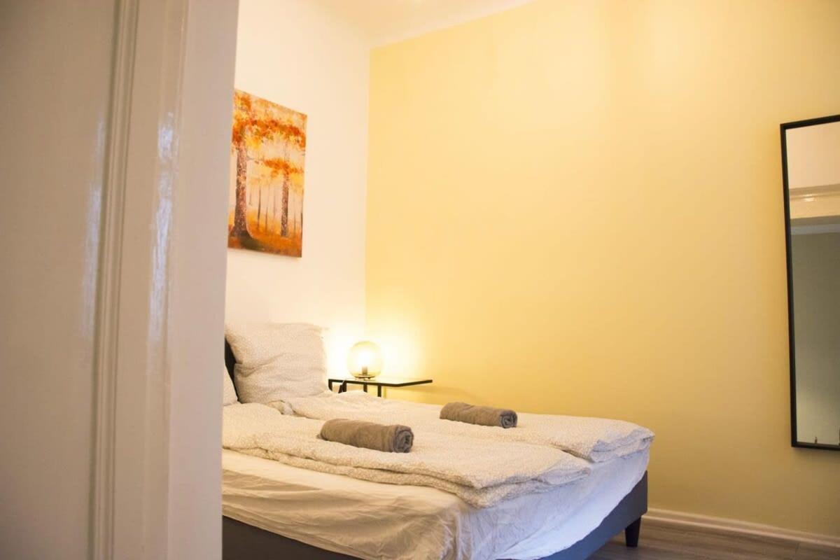 Family Apartment Moabit Berlim Exterior foto