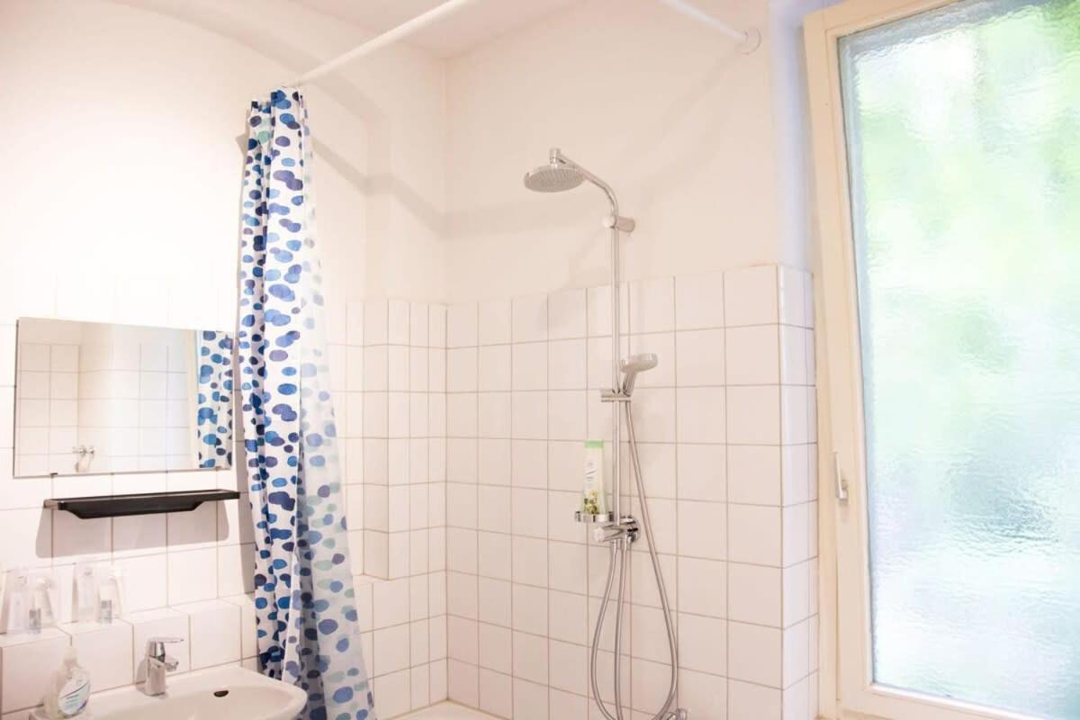 Family Apartment Moabit Berlim Exterior foto